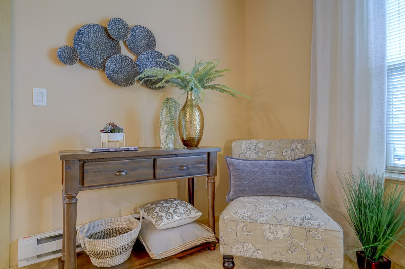 Gallery Photo 17